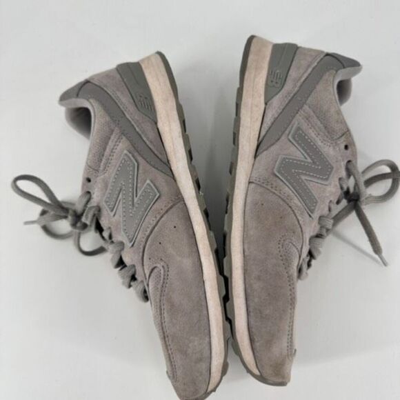 New‎ Balance 696 Classic Women's Running Shoes WL696WPG Gray Suede Size 9 - Picture 5 of 8